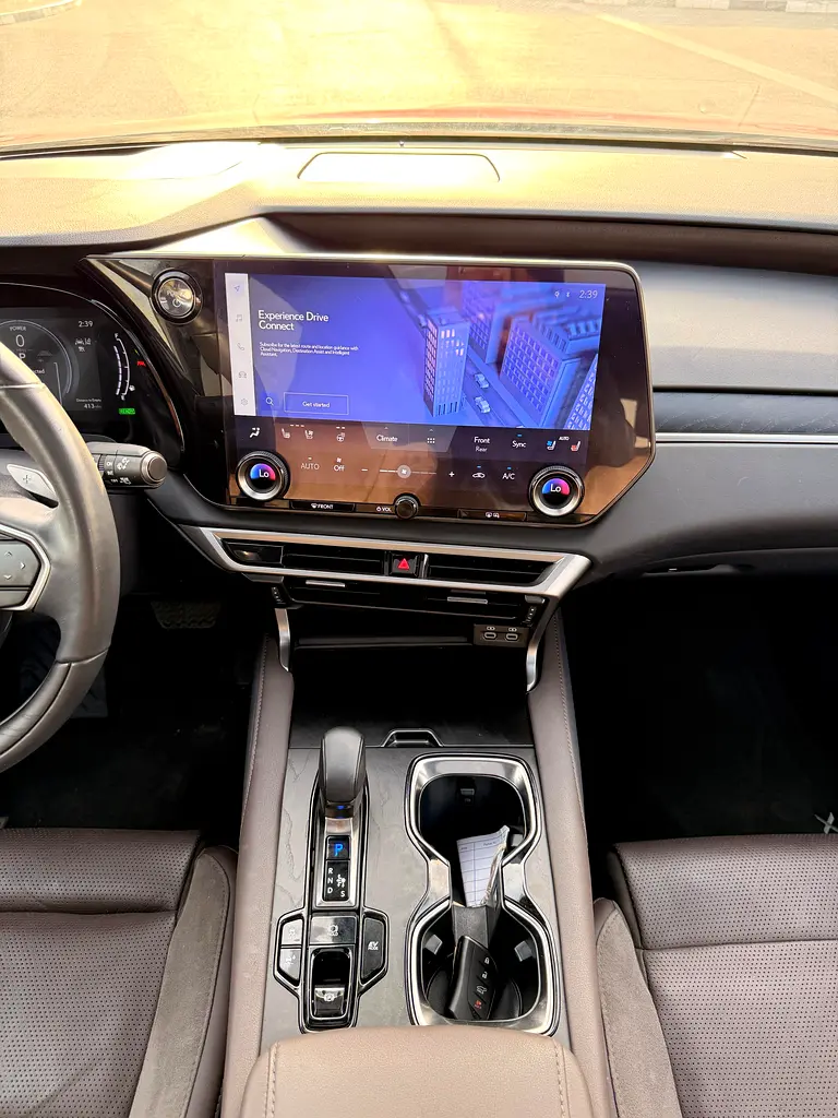 LEXUS RX 350H Luxury 2024 PREMIUM WITH PANORAMIC ROOF - Image 14
