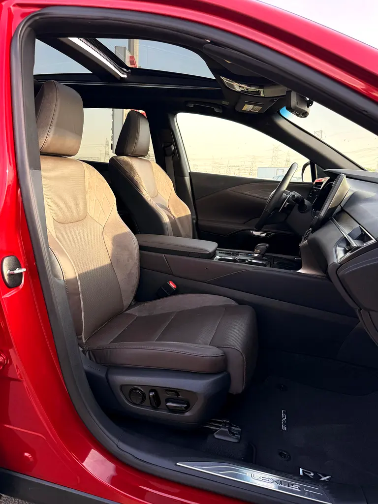 LEXUS RX 350H Luxury 2024 PREMIUM WITH PANORAMIC ROOF - Image 8