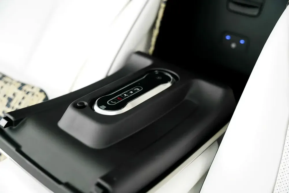 2023 MERCEDES BENZ MAYBACH S 680 - Image 12