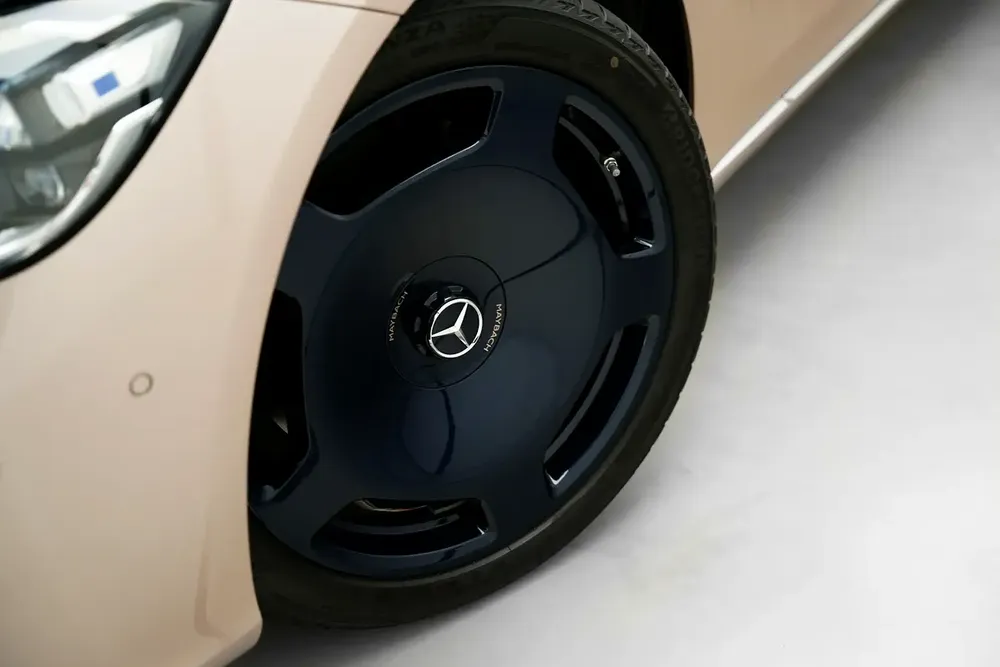 2023 MERCEDES BENZ MAYBACH S 680 - Image 19