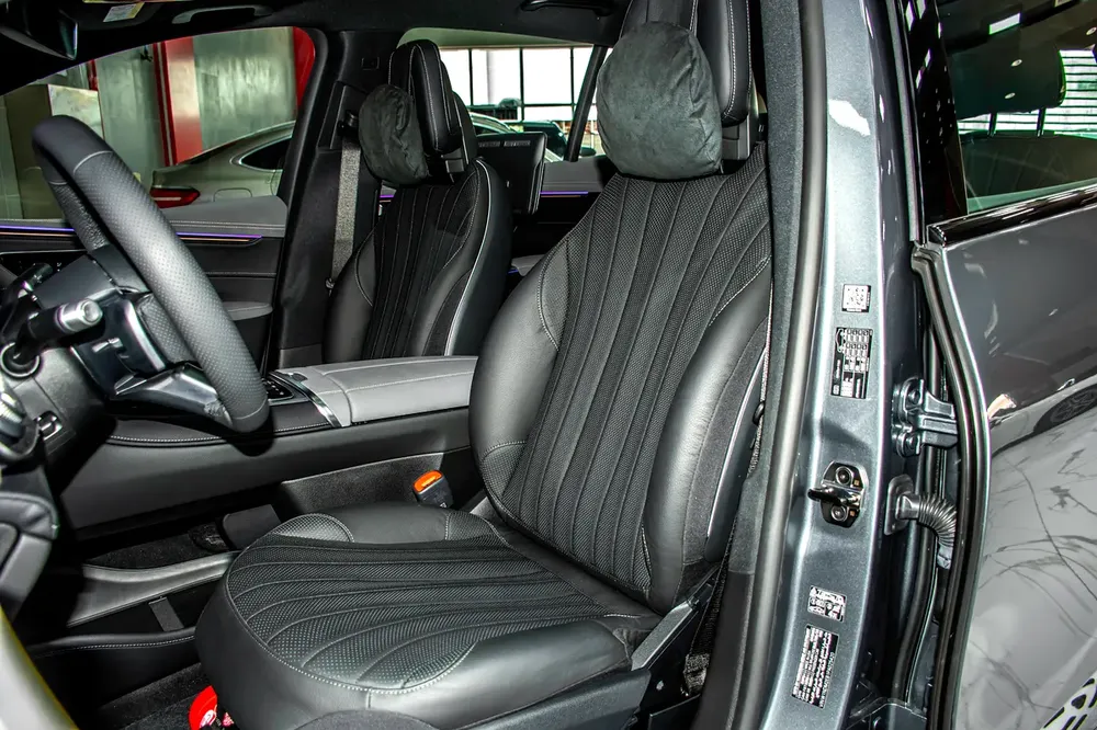 2023 Mercedes-Benz EQS 450 SUV 4MATIC | Full Option | Brand New Condition | GCC Spec - Image 11