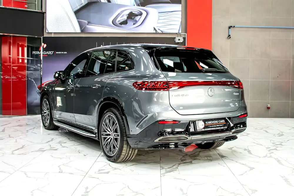 2023 Mercedes-Benz EQS 450 SUV 4MATIC | Full Option | Brand New Condition | GCC Spec - Image 6