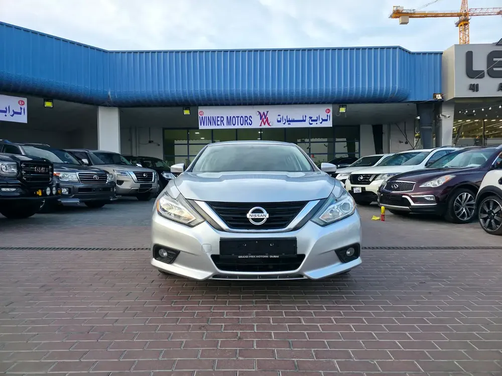 Nissan Altima SV 2017, V4 GCC Specs Very Well Maintained No Any Issue - Image 5