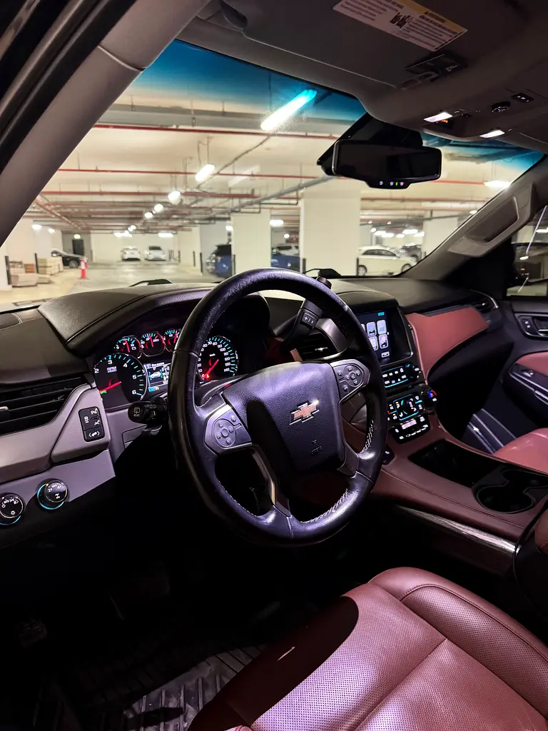 2019 Chevrolet Suburban LT | American Specs | Well Maintained - Image 10