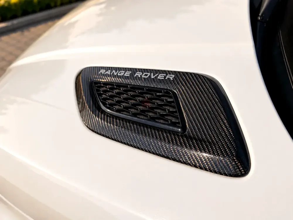 RANGE ROVER SPORT SVR - Image 11