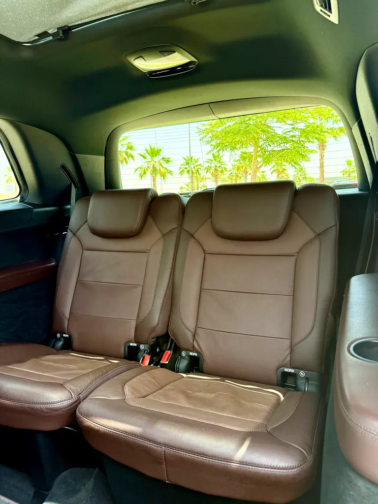 Mercedes Benz GL 500 V8 4•Matic Gcc Specs - Image 11