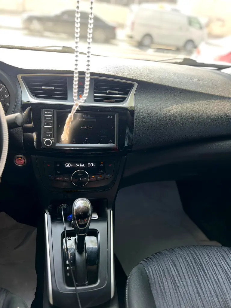 Nissan Sentra SV 2019, American Specs - Well Maintained - Image 13