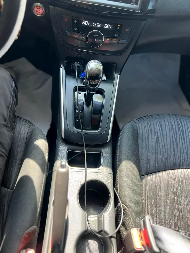 Nissan Sentra SV 2019, American Specs - Well Maintained - Image 15