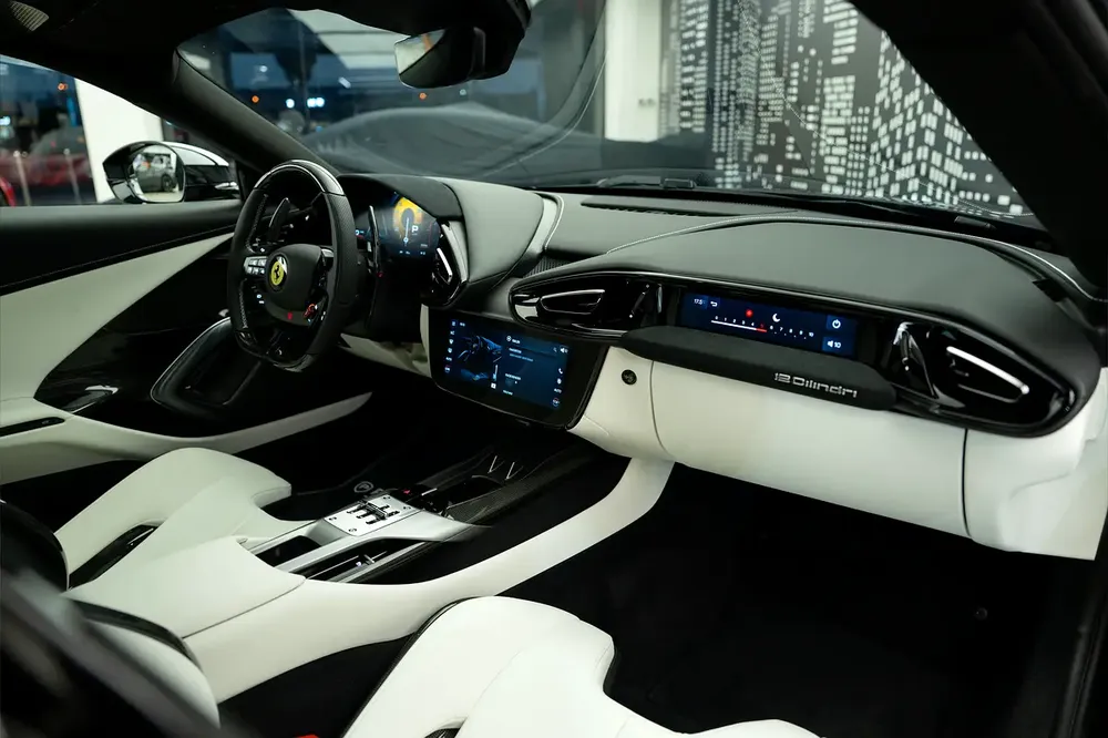 FERRARI | 12 CILINDRI | 2026MY | FULL SPECS CARBON FIBER INSIDE OUTSIDE - Image 13
