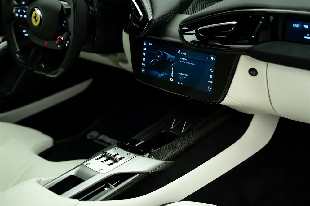 FERRARI | 12 CILINDRI | 2026MY | FULL SPECS CARBON FIBER INSIDE OUTSIDE - Image 14