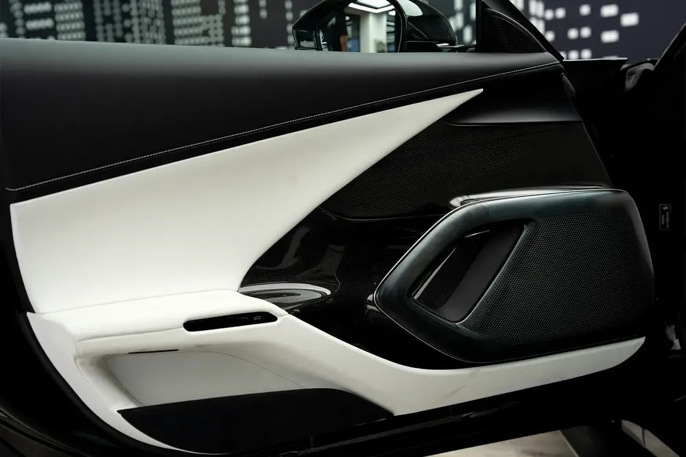 FERRARI | 12 CILINDRI | 2026MY | FULL SPECS CARBON FIBER INSIDE OUTSIDE - Image 16