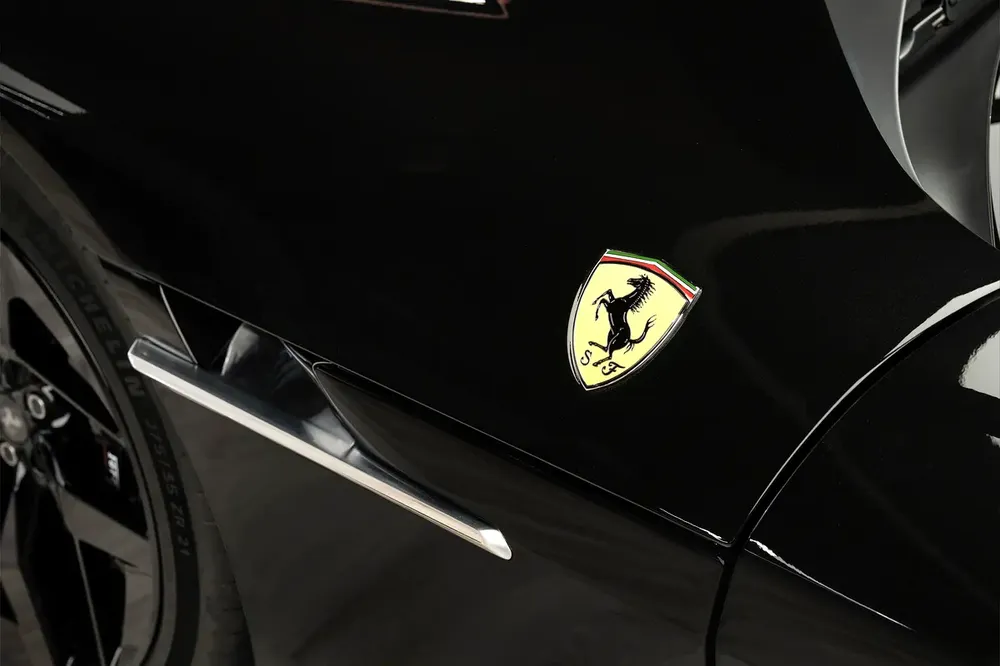 FERRARI | 12 CILINDRI | 2026MY | FULL SPECS CARBON FIBER INSIDE OUTSIDE - Image 18