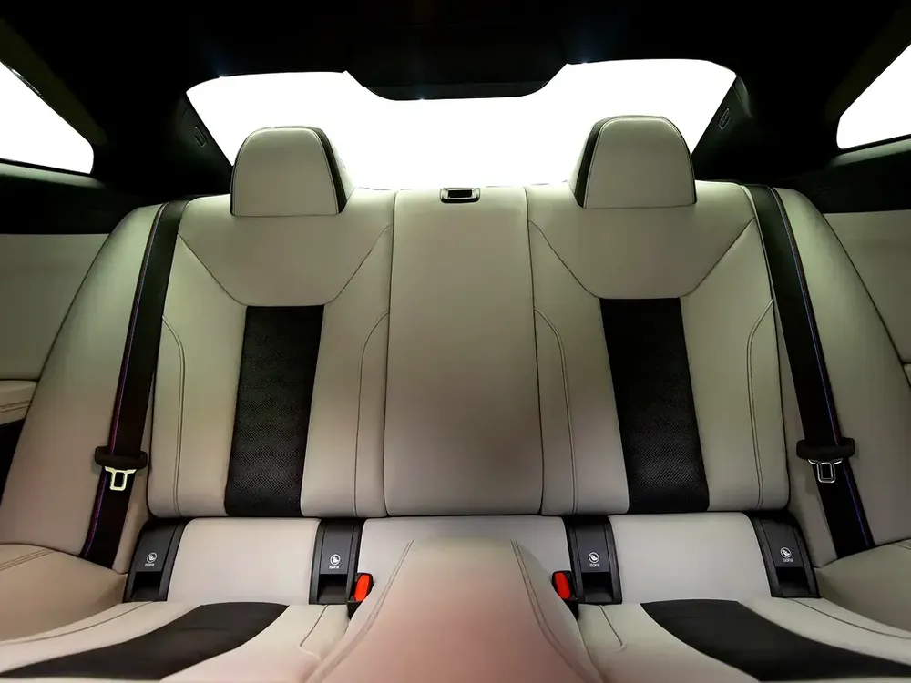 2021 | BMW | M4  | Competition | GCC Spec | With Full Service History, Warranty and Service Contract - Image 17