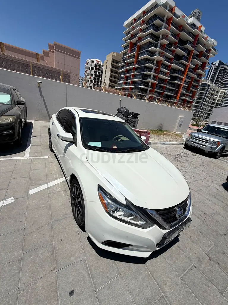 Nissan Altima 2018 GCC Specs Full Option – Excellent Condition - Image 4
