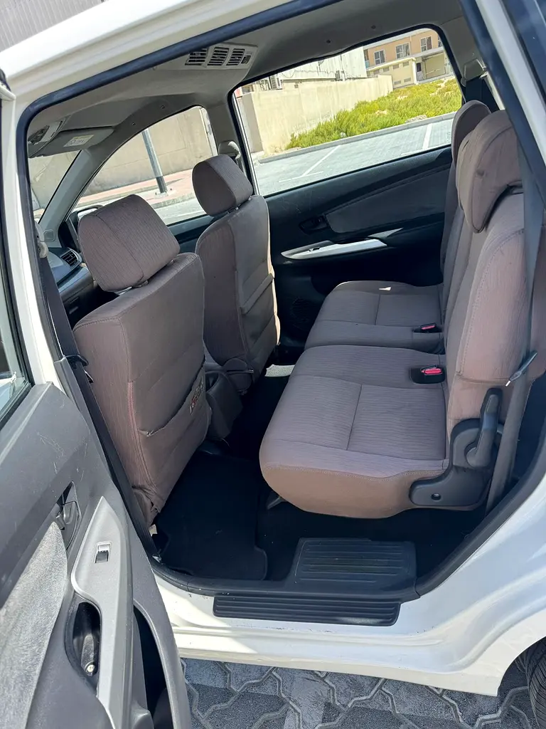 Toyota Avanza G 2017 GCC Specs - Well Maintained Family 7-Seater - Image 11