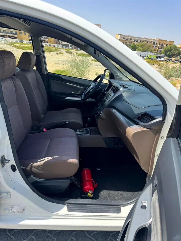 Toyota Avanza G 2017 GCC Specs - Well Maintained Family 7-Seater - Image 13