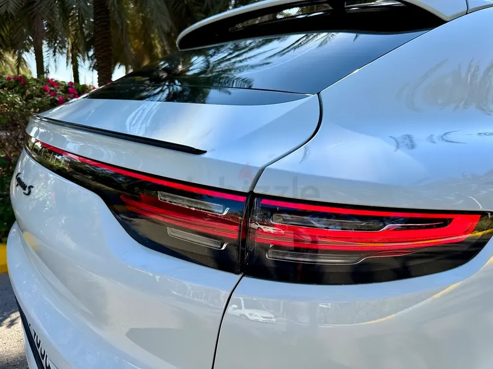 Lady Owner, 2023 Porsche Cayenne Coupe, Black Edition - Image 7