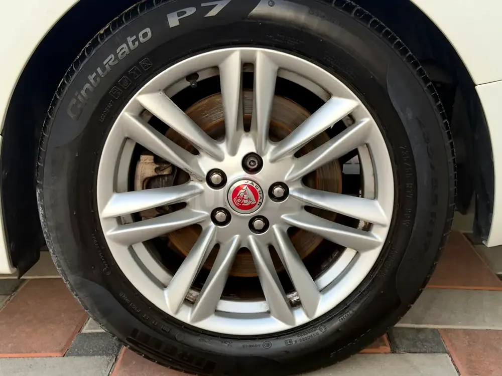 Jaguar XF 2015 | Clean Car | New Tyres | Well Maintained - Image 16