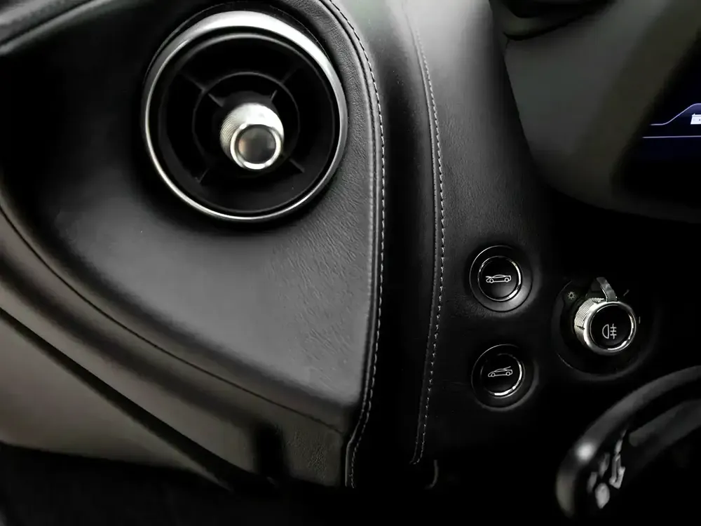2020 | McLaren | GT | GCC Spec | With Warranty - Image 16