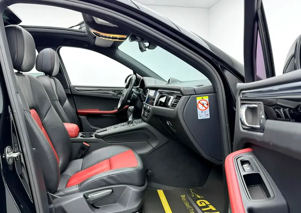 2019 Porsche Macan S, Warranty, Service History, GCC - Image 15