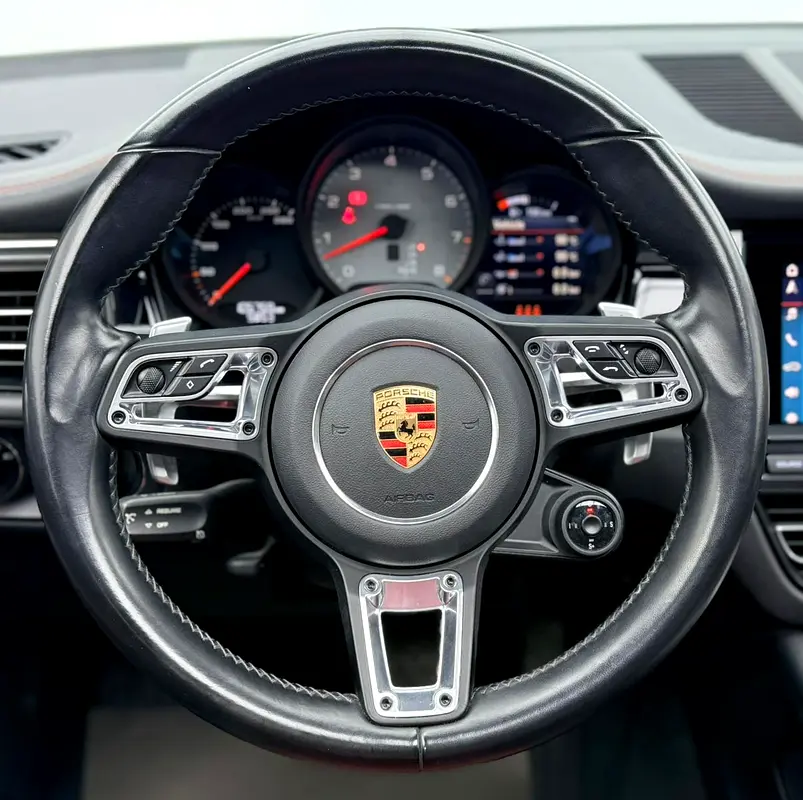 2019 Porsche Macan S, Warranty, Service History, GCC - Image 7