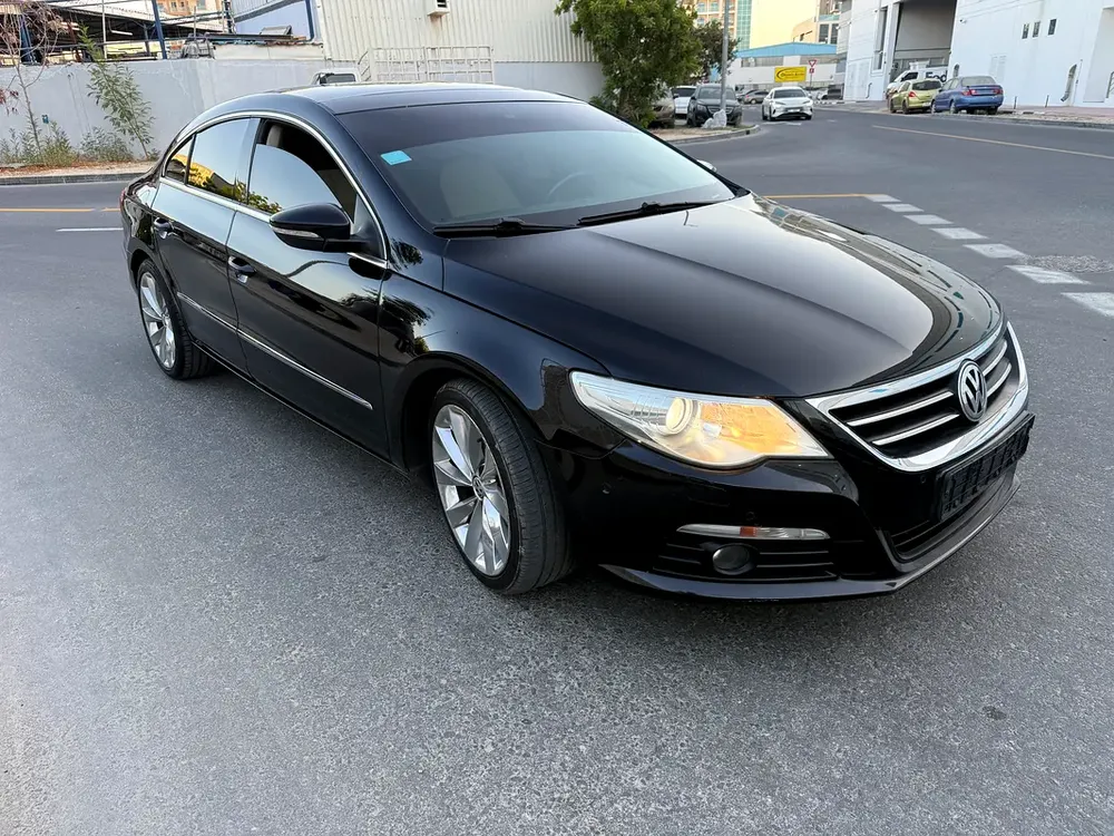2010 Volkswagen Passat 2 keys. Limited.  4 cylinder. 1.9. GCC panoramic roof. Android WiFi. Rev cam. - Image 14