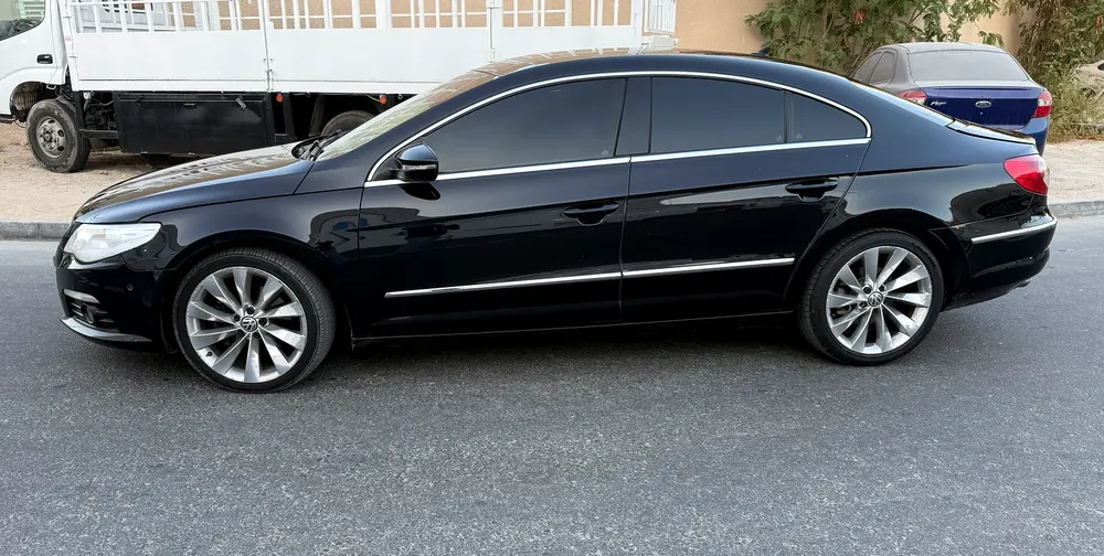 2010 Volkswagen Passat 2 keys. Limited.  4 cylinder. 1.9. GCC panoramic roof. Android WiFi. Rev cam. - Image 17