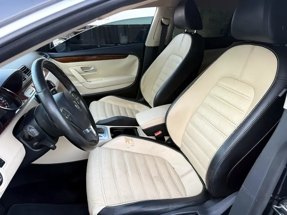 2010 Volkswagen Passat 2 keys. Limited.  4 cylinder. 1.9. GCC panoramic roof. Android WiFi. Rev cam. - Image 7