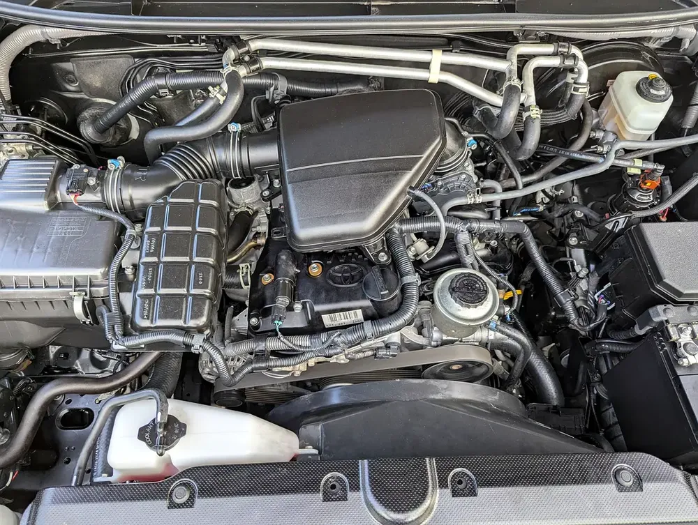 2023 Toyota Prado TXL - V4 2.7L - GCC Specs - Like New - Image 13