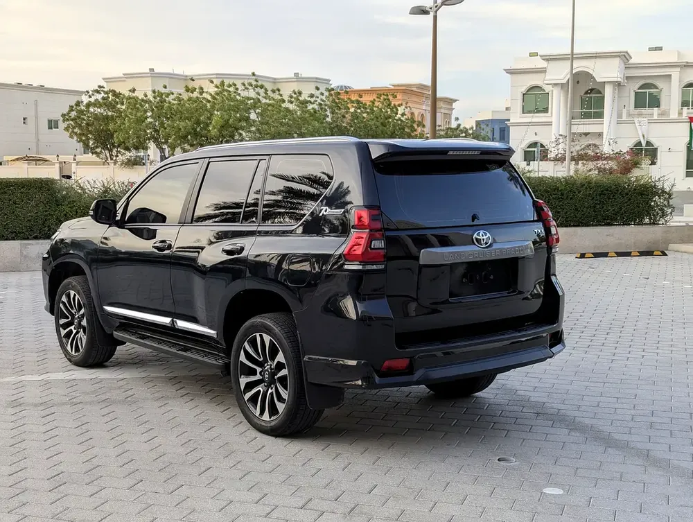 2023 Toyota Prado TXL - V4 2.7L - GCC Specs - Like New - Image 14