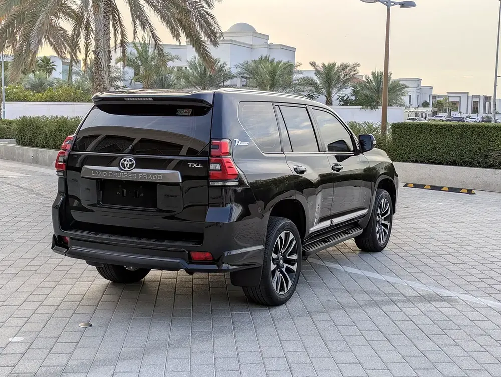 2023 Toyota Prado TXL - V4 2.7L - GCC Specs - Like New - Image 15