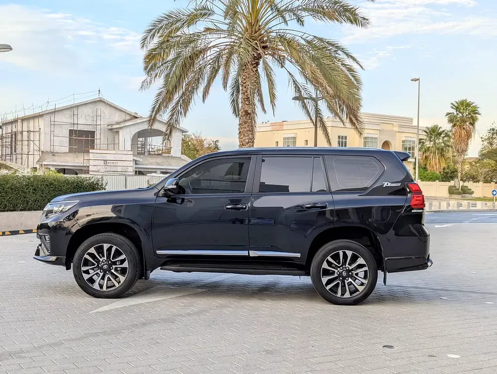 2023 Toyota Prado TXL - V4 2.7L - GCC Specs - Like New - Image 17