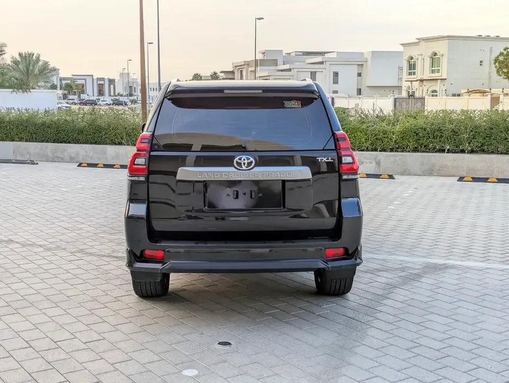 2023 Toyota Prado TXL - V4 2.7L - GCC Specs - Like New - Image 18