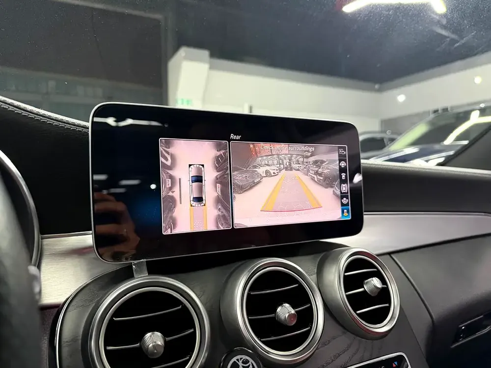 AMG Full Option | Low Kms | Apple Car Play | Full Service History | Warranty | GCC Specs - Image 12