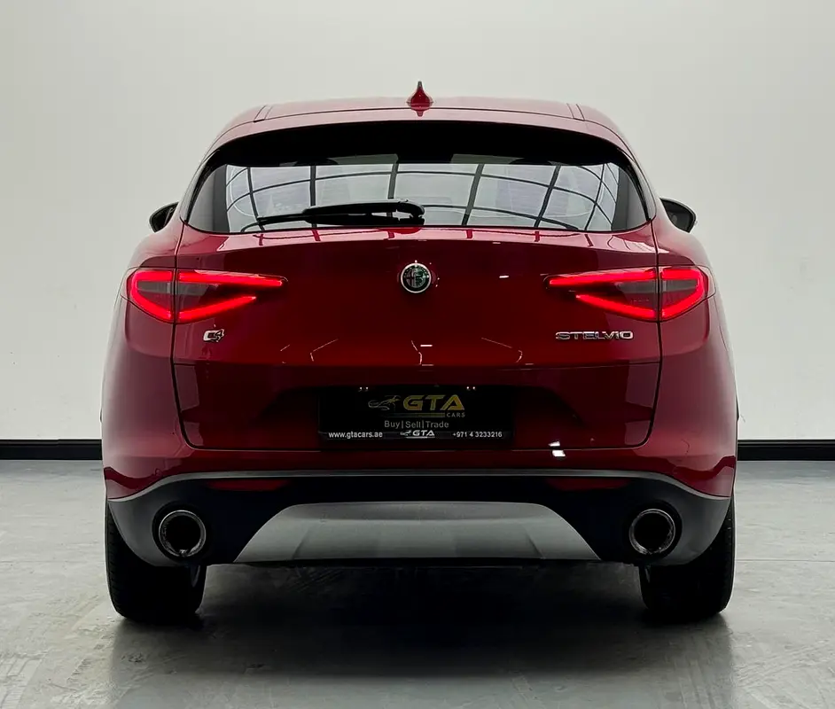 2018 Alfa Romeo Stelvio Q4 Super, Service History, 1 Year Warranty, GCC - Image 5
