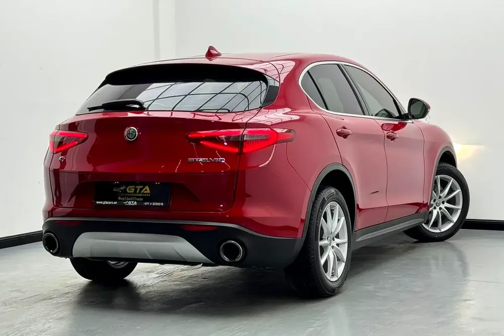 2018 Alfa Romeo Stelvio Q4 Super, Service History, 1 Year Warranty, GCC - Image 6