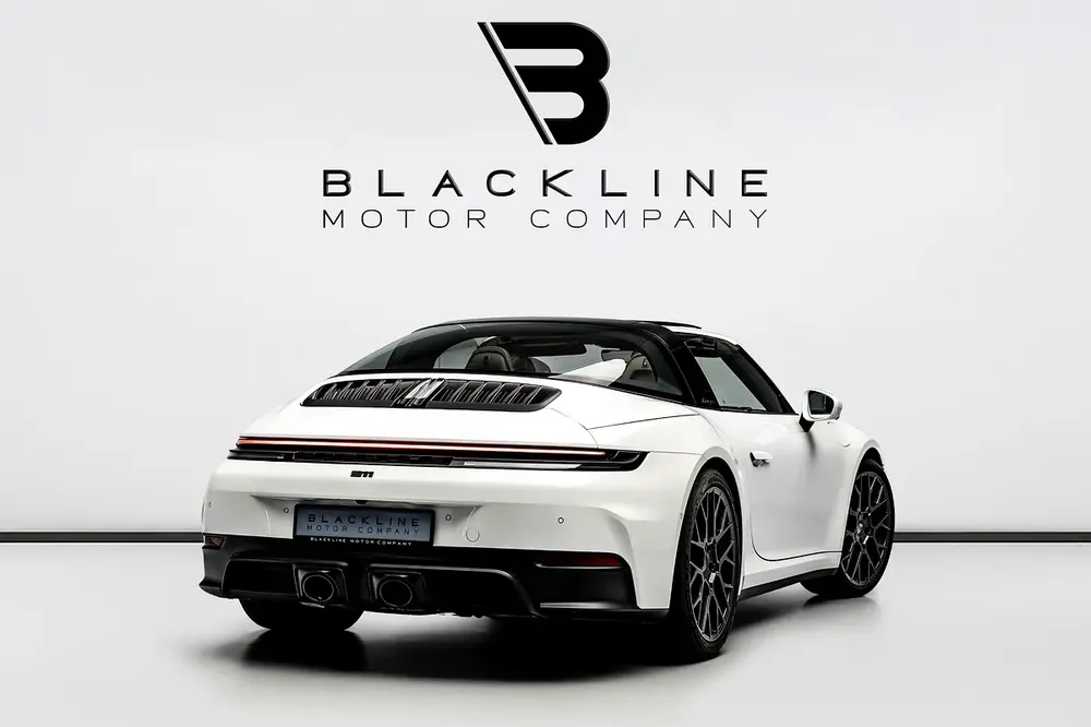 SUMMER STARTS NOW | EXCLUSIVE DEAL BY BLACKLINE,  2025 911 Targa 4 GTS, 2027 Porsche Warranty, GCC - Image 4