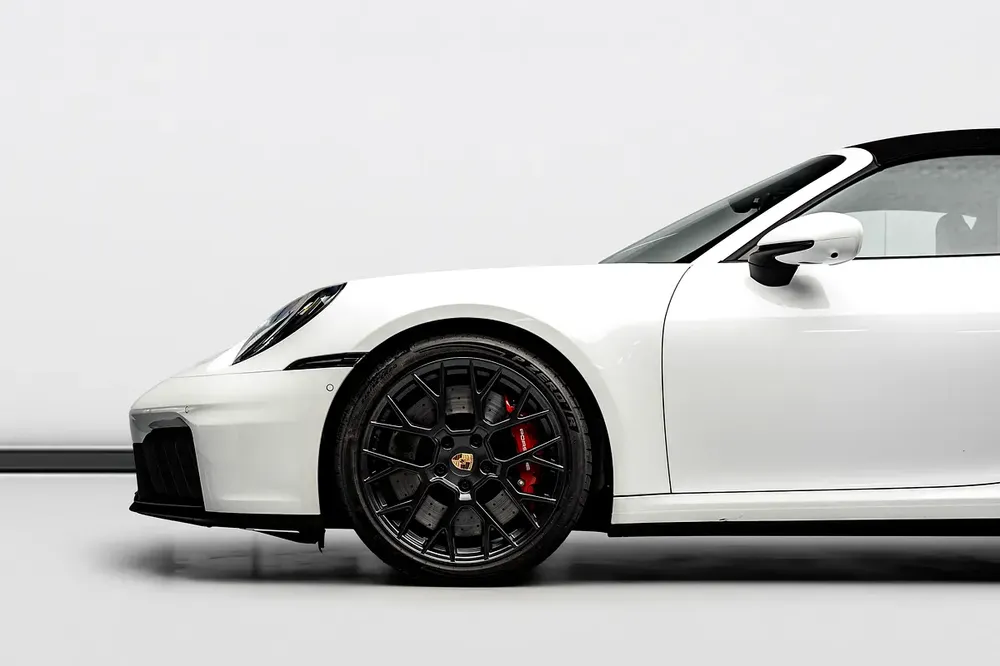 SUMMER STARTS NOW | EXCLUSIVE DEAL BY BLACKLINE,  2025 911 Targa 4 GTS, 2027 Porsche Warranty, GCC - Image 7