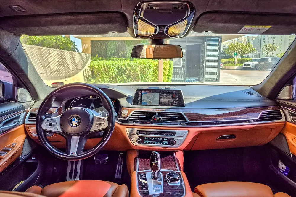 AED 3191/month | 2022 BMW 7-Series 750Li | GCC Specs | Ref#427651 - Image 9