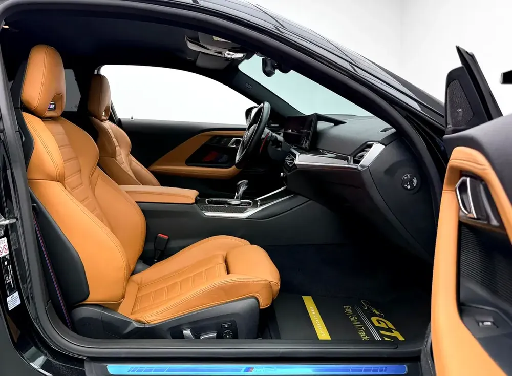 2024 BMW M2, Full Service History, Carbon Fiber Package, Very Low Km, Excellent Condition, Korean - Image 10