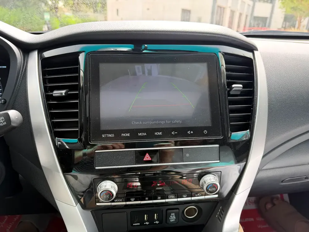 Mitsubishi Montero Sport Prime Edition 4WD Top Of The Range 2023 Like New - Image 18