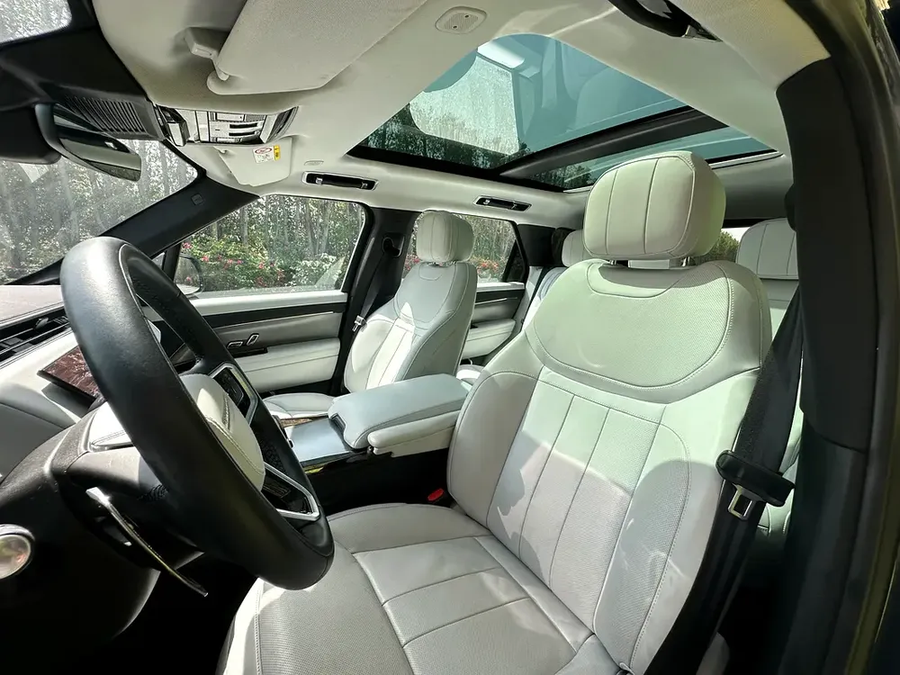 2023 Range Rover Sport SE D250 | Diesel Engine | 3.0-liter V6 250 HP | As New - Image 10