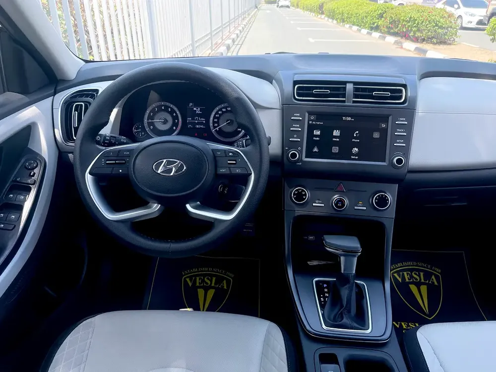 UNLIMITED MILEAGE WARRANTY / NAVIGATION + CAMERA +CRUISE CONTROL + APPLE CAR PLAY / IN HOUSE FINANCE - Image 12