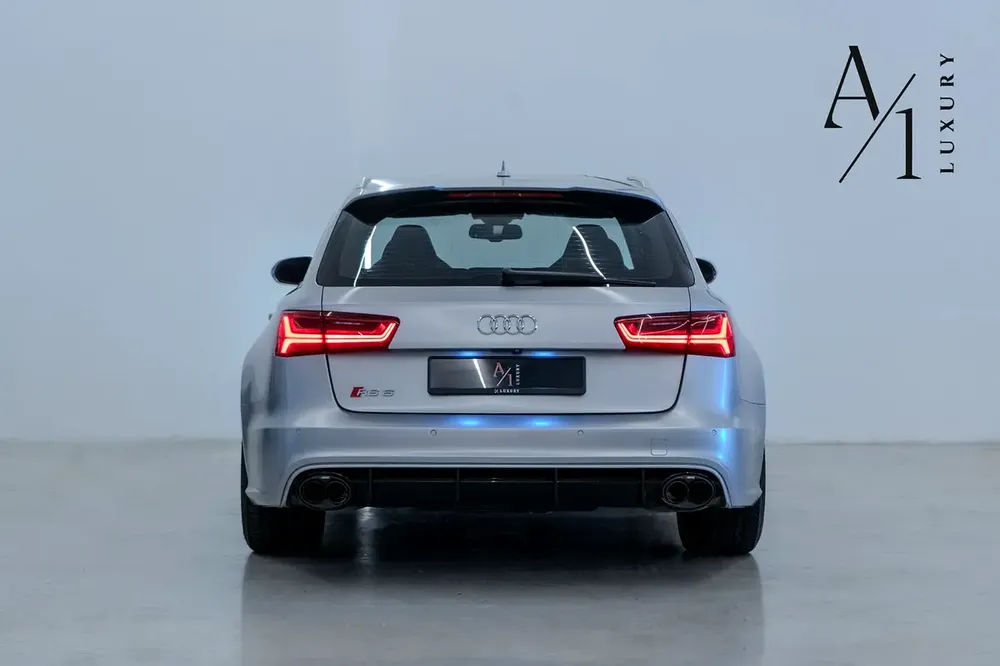 2016 Audi RS6 Quattro, With Full Service History, Excellent Condition, GCC Spec - Image 5