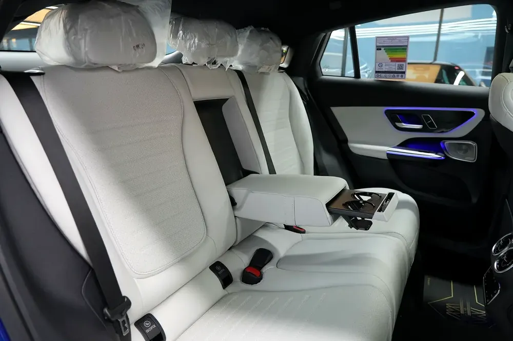 Mercedes-Benz GLC 200 Coupe 2026 - GCC Specs - Brand New! - Image 14