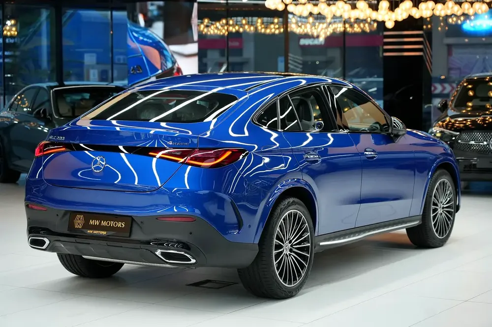 Mercedes-Benz GLC 200 Coupe 2026 - GCC Specs - Brand New! - Image 4