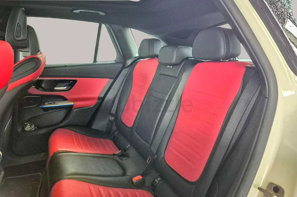 AED 3267/month | 2025 Mercedes-Benz GLC  | GCC Specs | Ref#445623 - Image 12