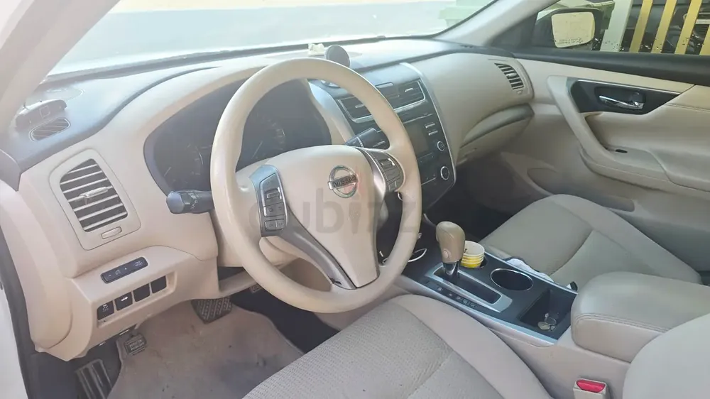 NISSAN ALTIMA SPORT 2015. (18-inch Black Alloy wheels,4 New Tyres) - Image 6