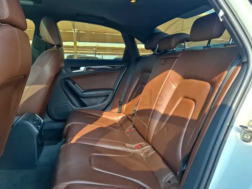 AED 1012/month | 2016 Audi A4 1.8T Limousine | GCC Specs | Ref#410533 - Image 12