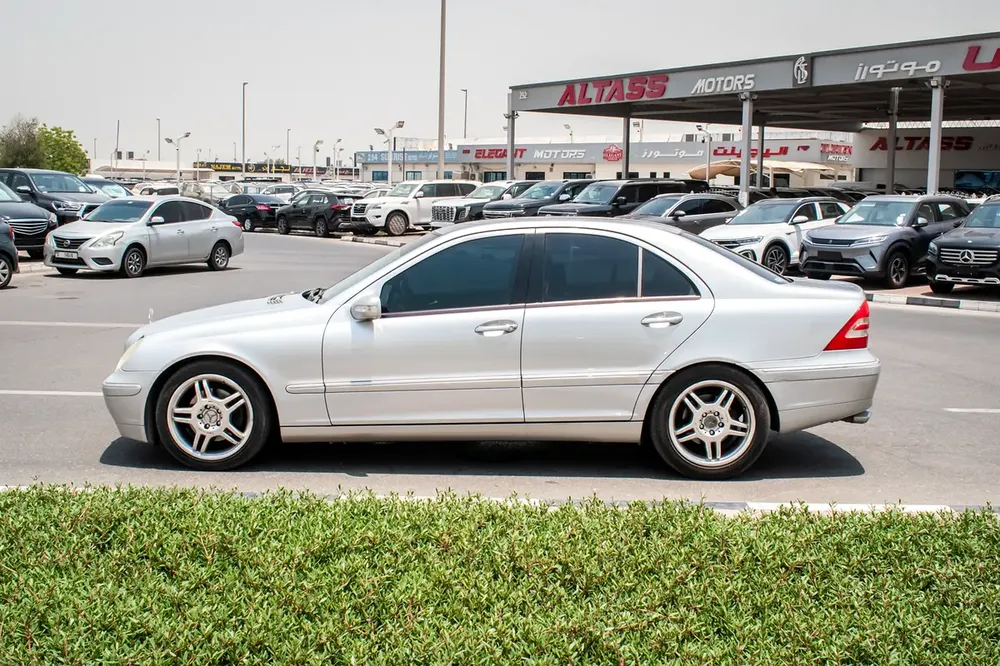 Mercedes Benz C240 2.6Ltr (2001) Import from Japan - Image 7